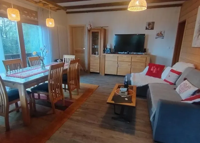 Chalet Au Bois Des Ecureuils Classe Trois Etoiles.