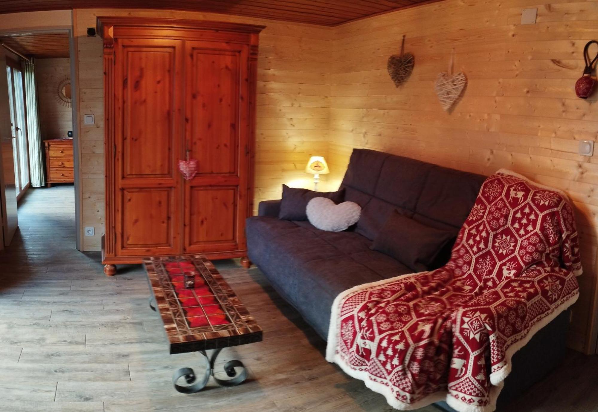 Au Bois Des Ecureuils Classe Trois Etoiles. Chalet